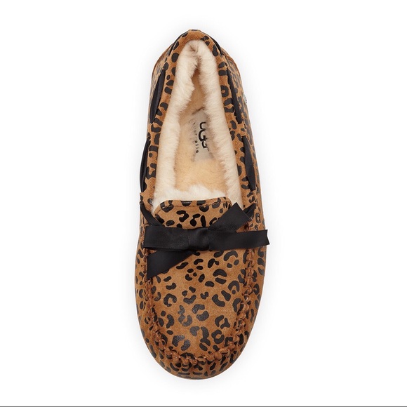 New Ugg Australia Dakota Leopard Bow Slippers - Picture 8 of 8